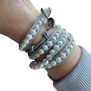 Florence Scovel Pearl Beaded Wrap Bracelet/Necklace Gray Leather